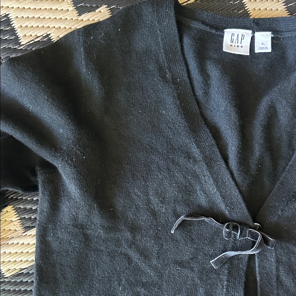 GAP Kids Elegant Black Cardigan with Bow snap detail